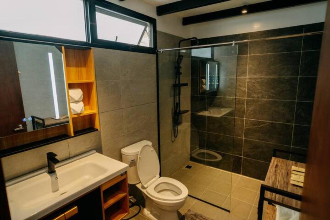 Grey Rock Mountain Cabin W/ Jacuzzi Balamban Dış mekan fotoğraf